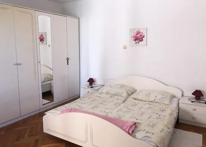 In With Sea View, Balcony, Air Conditioning, Wi-fi * 로파르