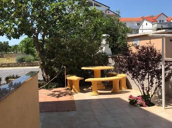 In With Sea View, Balcony, Air Conditioning, Wi-fi 아파트
