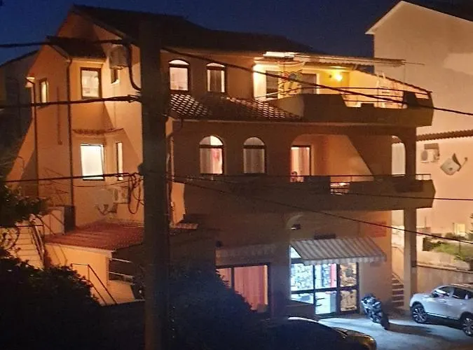 In With Sea View, Balcony, Air Conditioning, Wi-fi 아파트