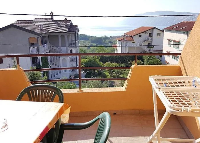 In With Sea View, Balcony, Air Conditioning, Wi-fi