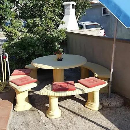 In With Sea View, Balcony, Air Conditioning, Wi-fi