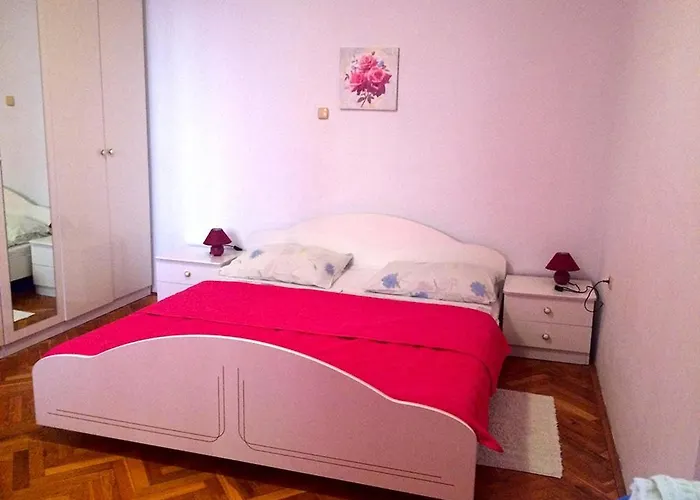 Appartement In With Sea View, Balcony, Air Conditioning, Wi-fi *
